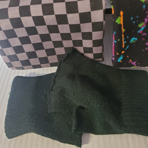 Emo Bandanas Checkered Paint Splatter Fingerless Knit Gloves Lot of 3 - Picture 3 of 12